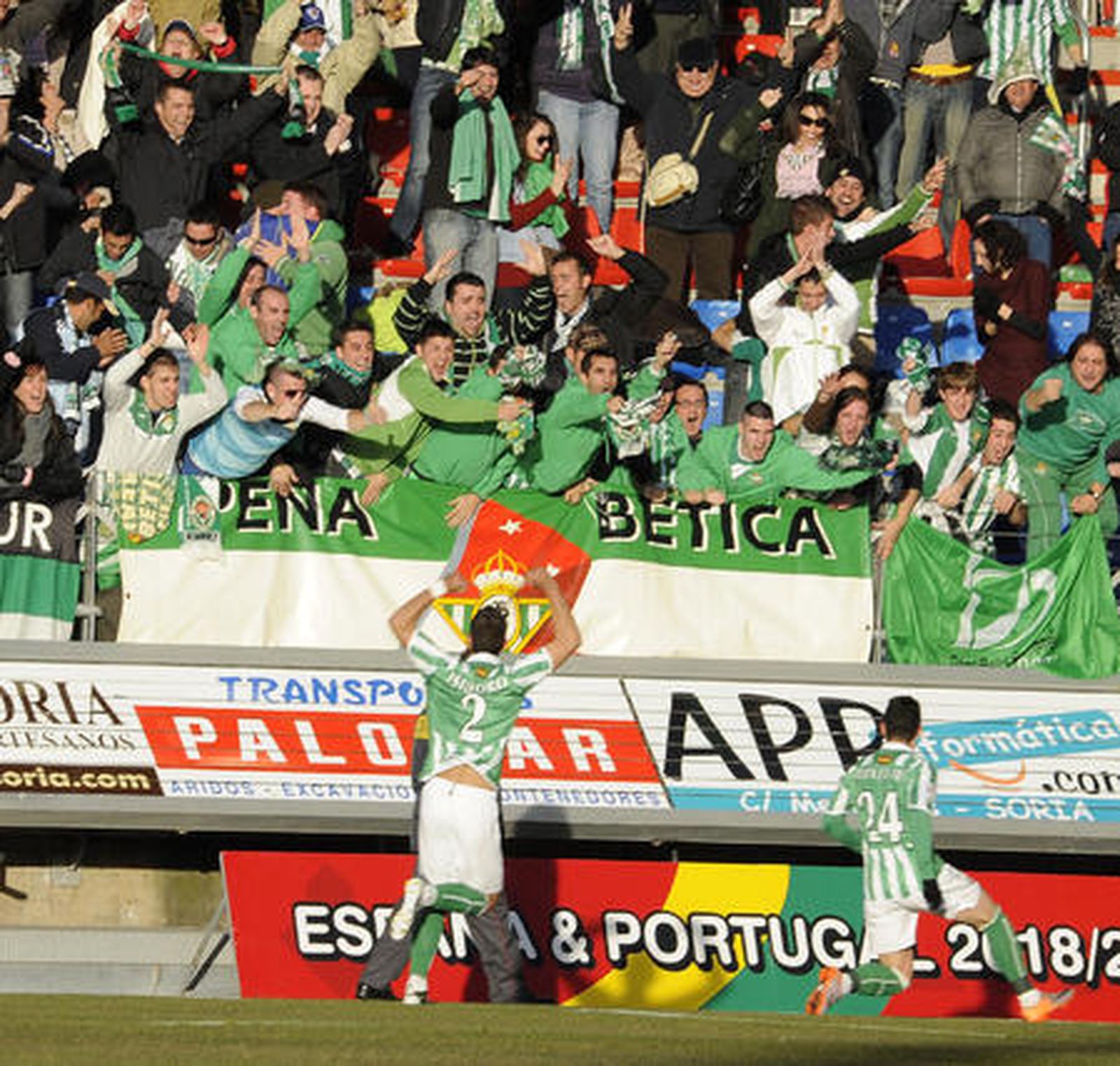 El Betis consolida aún más su liderato tras ganar en Soria al Numancia. / LOF