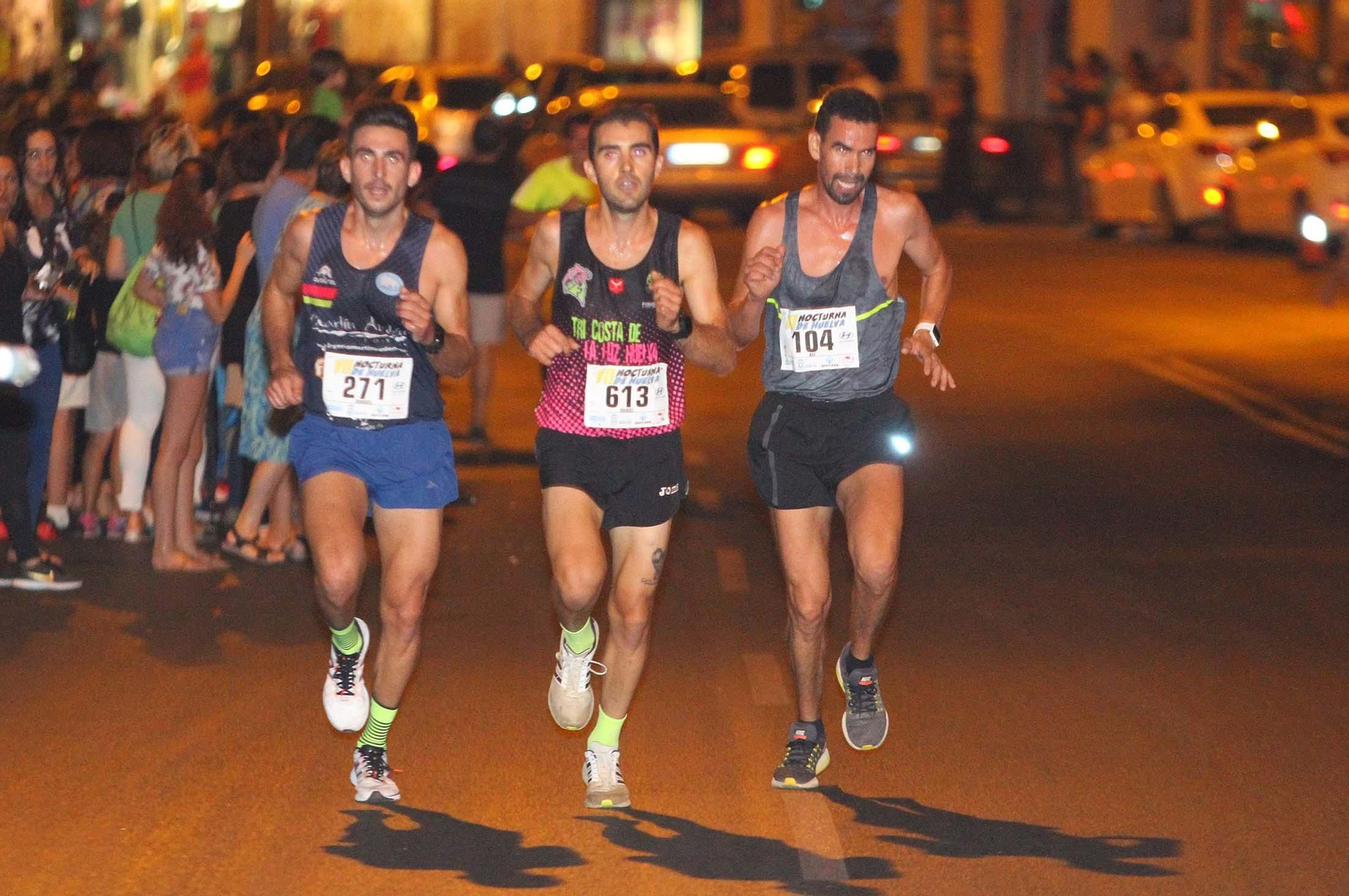 La VII Carrera Nocturna de Huelva en imágenes