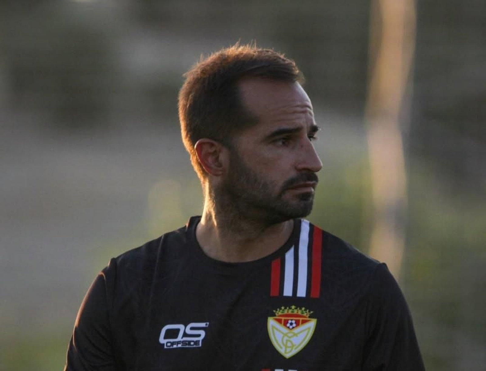 Antonio Bueno, en un entrenamiento con el cuadro marteño.