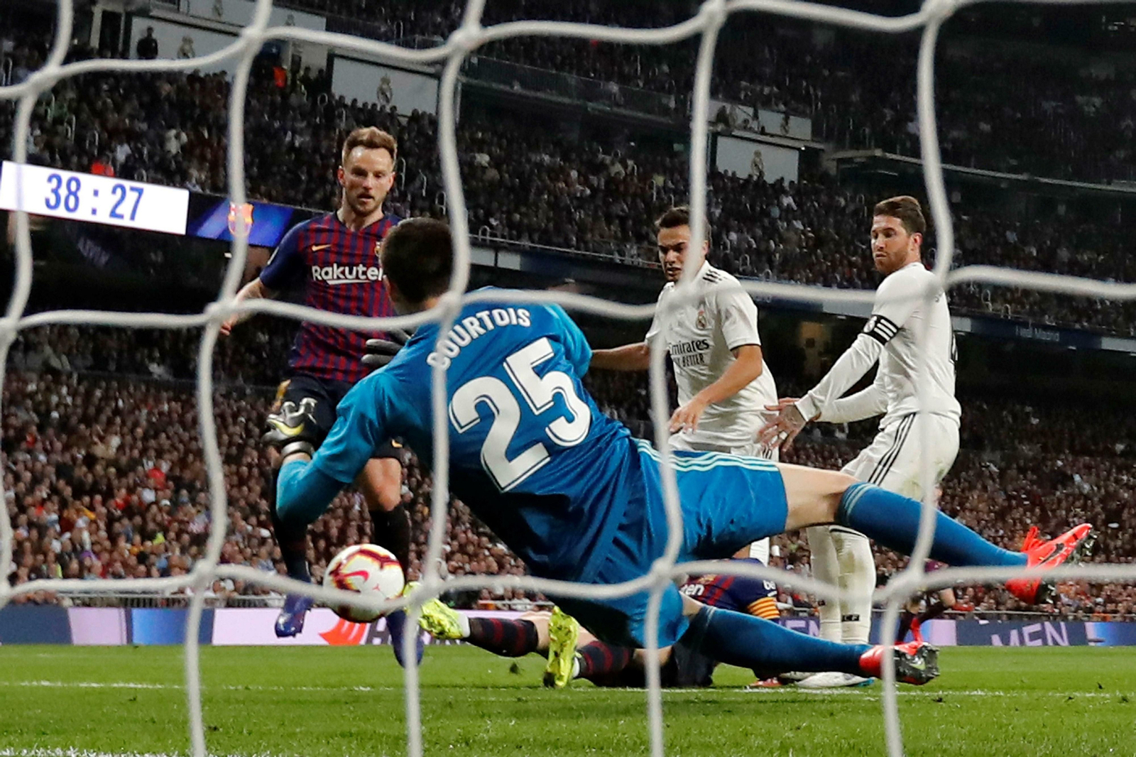 Las imágenes del Real Madrid-Barcelona