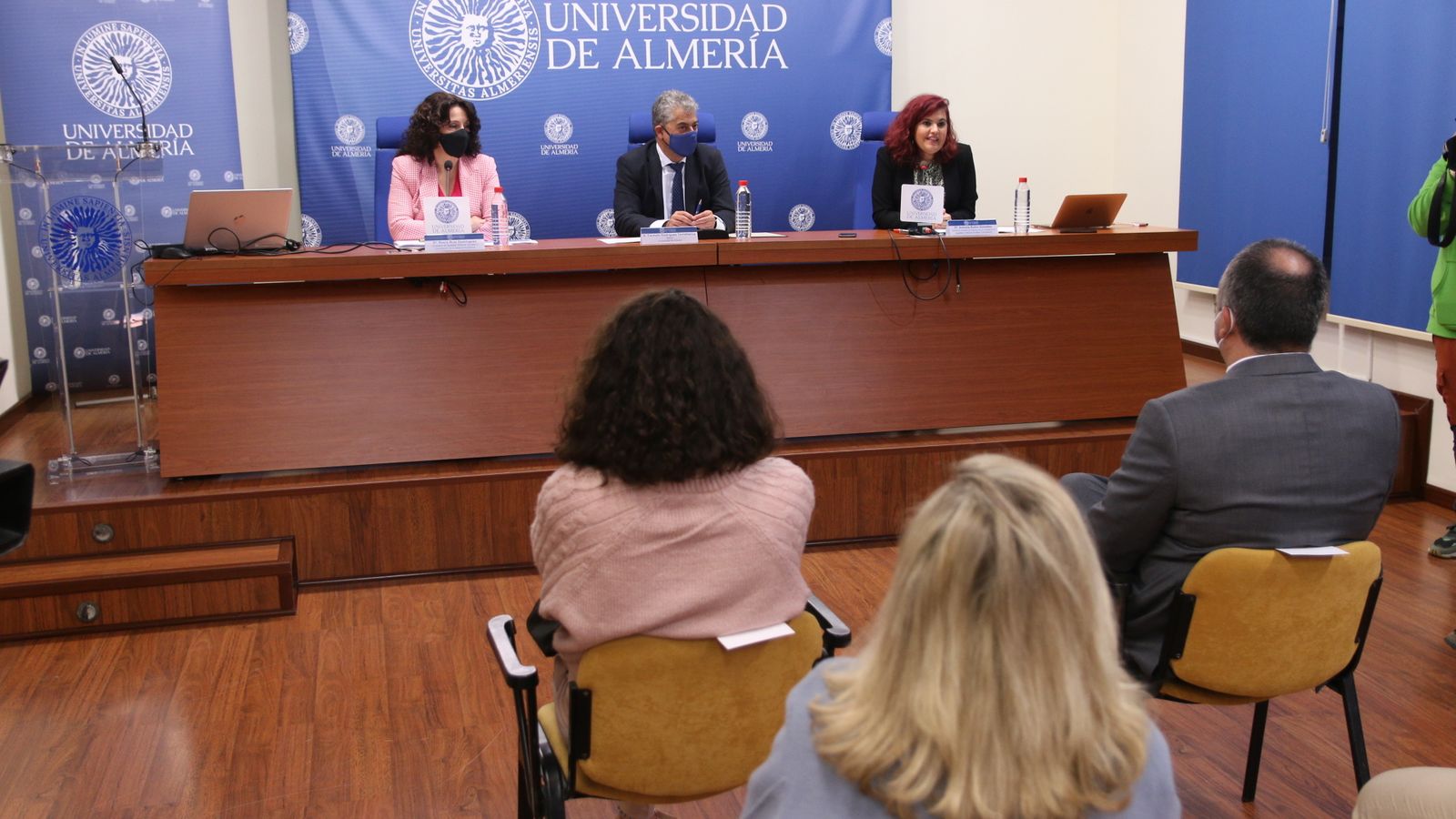 La presentación del estudio y la guía se realizó en el campus de la UAL
