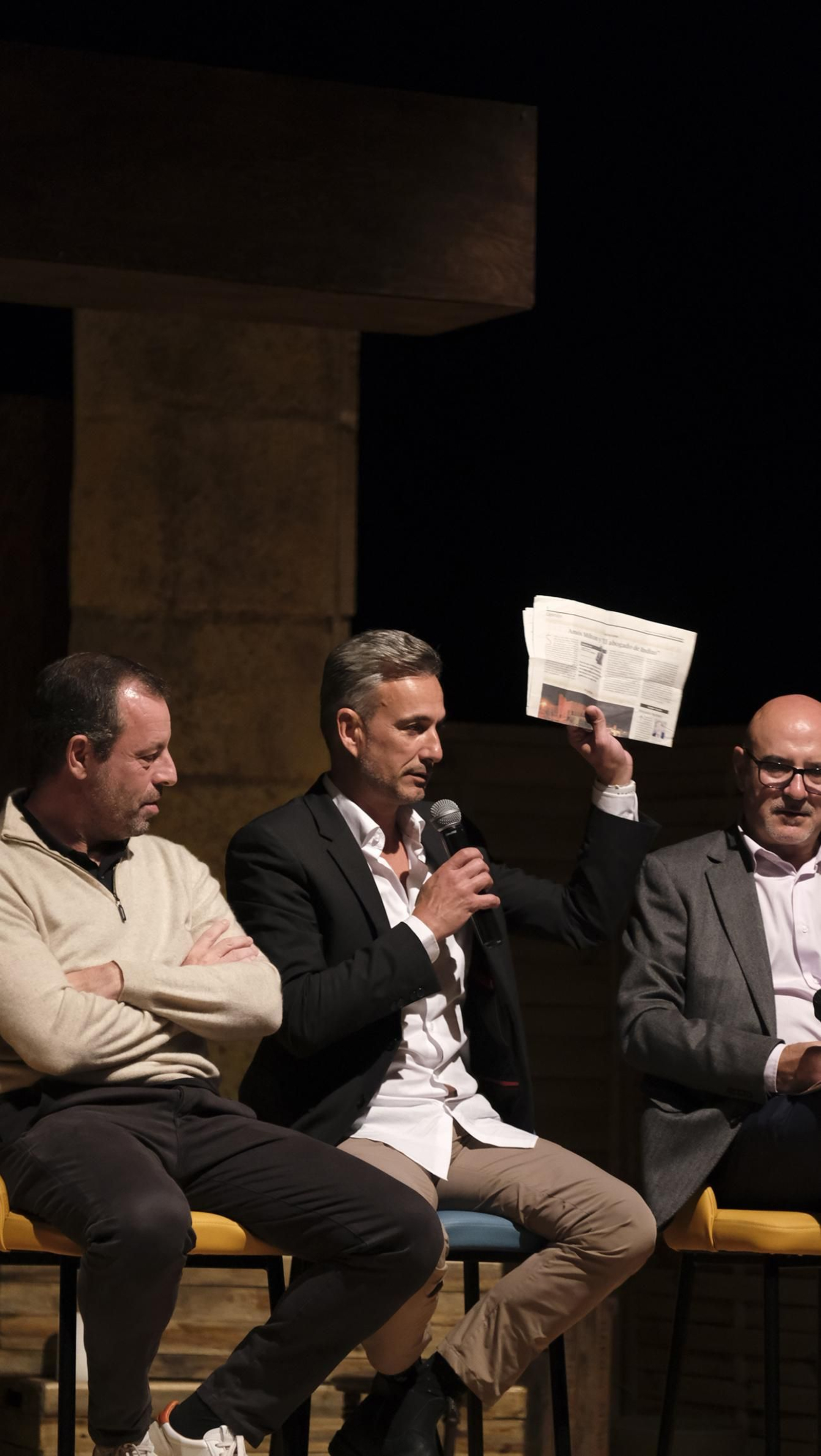 Imágenes de El Diario de los Libros, con Amós Milton