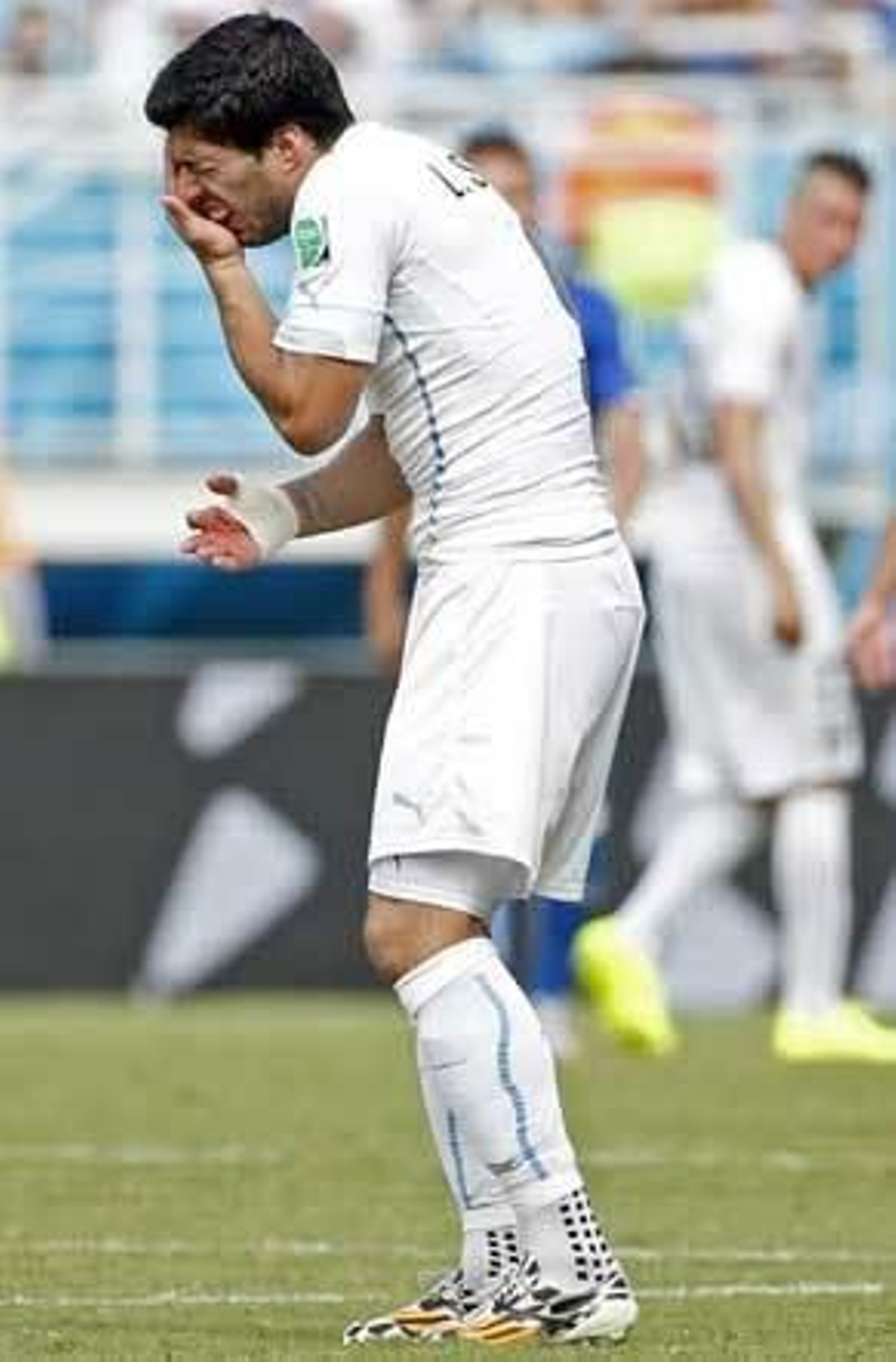 Luis Suárez, el perfecto villano del fútbol