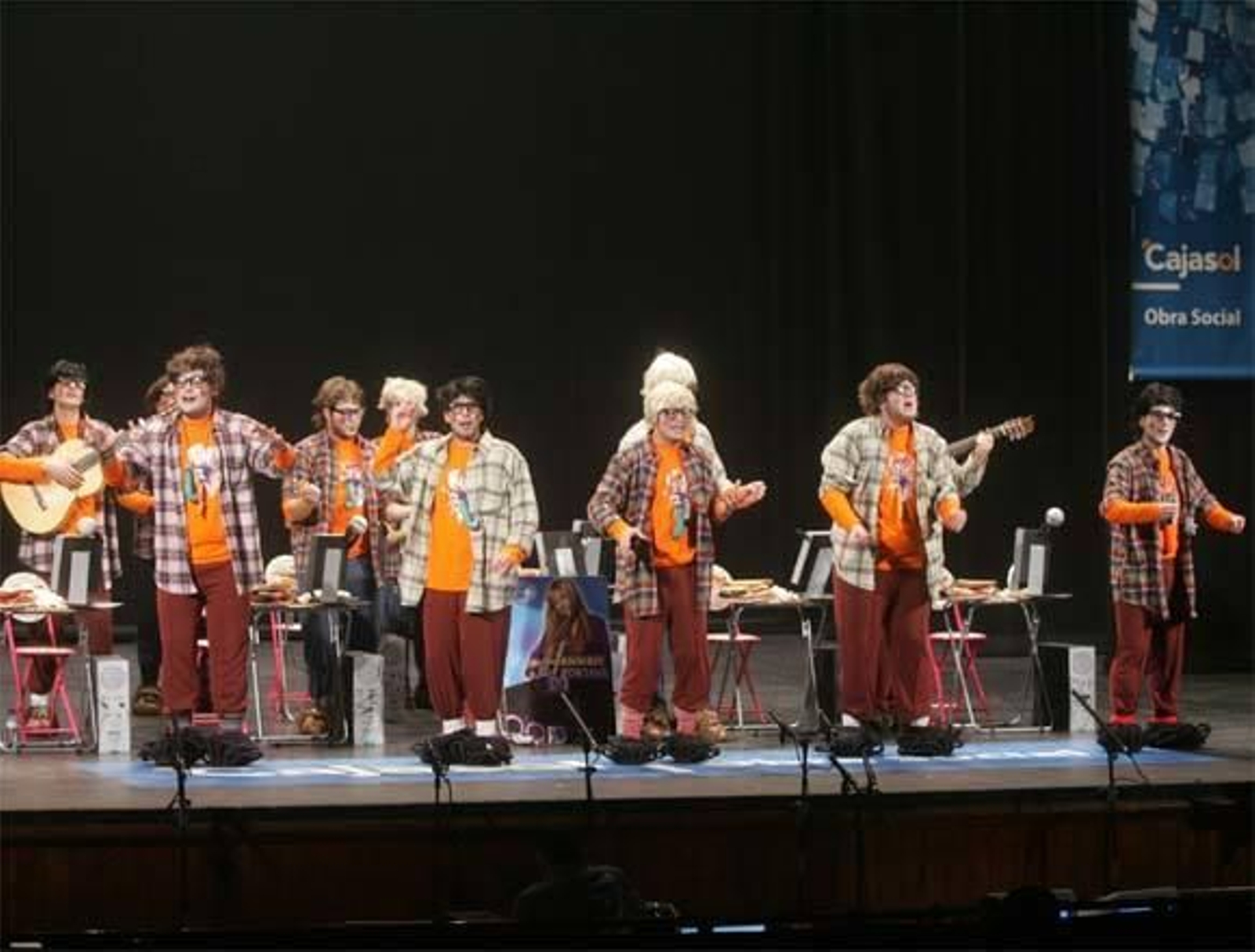 Cádiz, 3000 gigas de historia... metíitos en la red