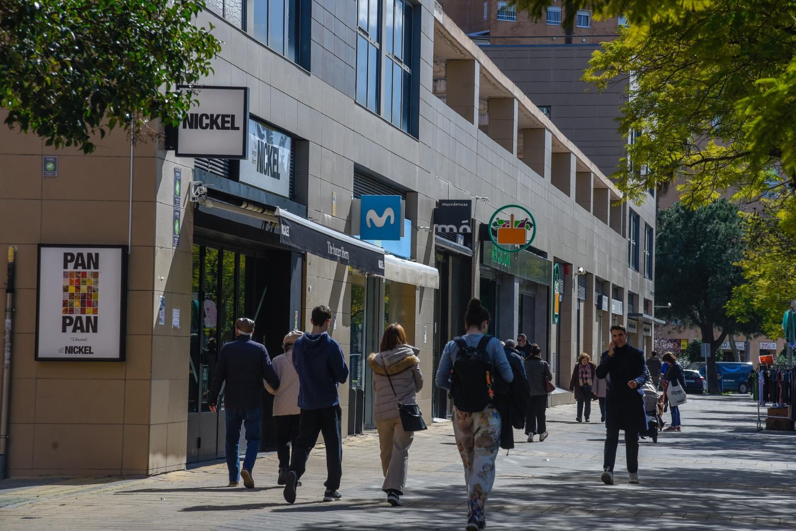 Una de las vías principales de Sevilla Este.