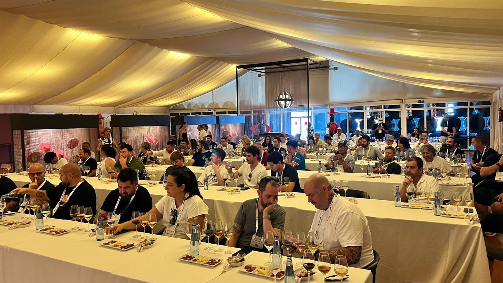 Un momento de la cata de los vinos de González Byass.