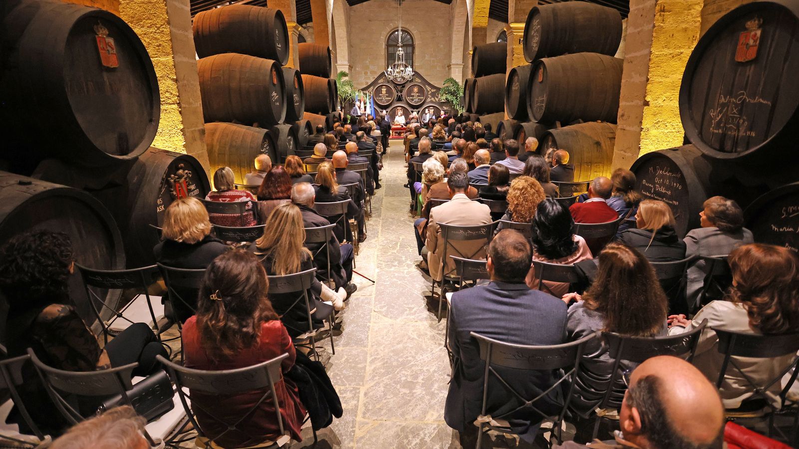 Los Reyes Magos de Jerez 2023 reciben sus coronas