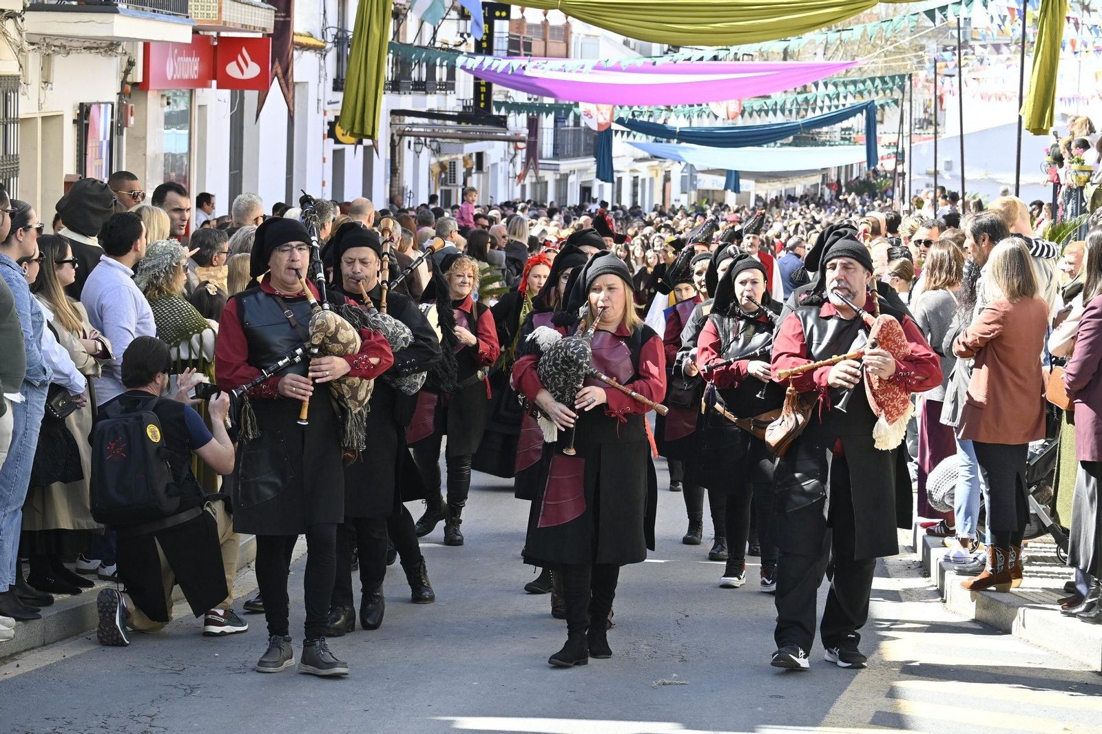 Las mejores imágenes de la Feria Medieval del Descubrimiento en Palos de la Frontera 2025