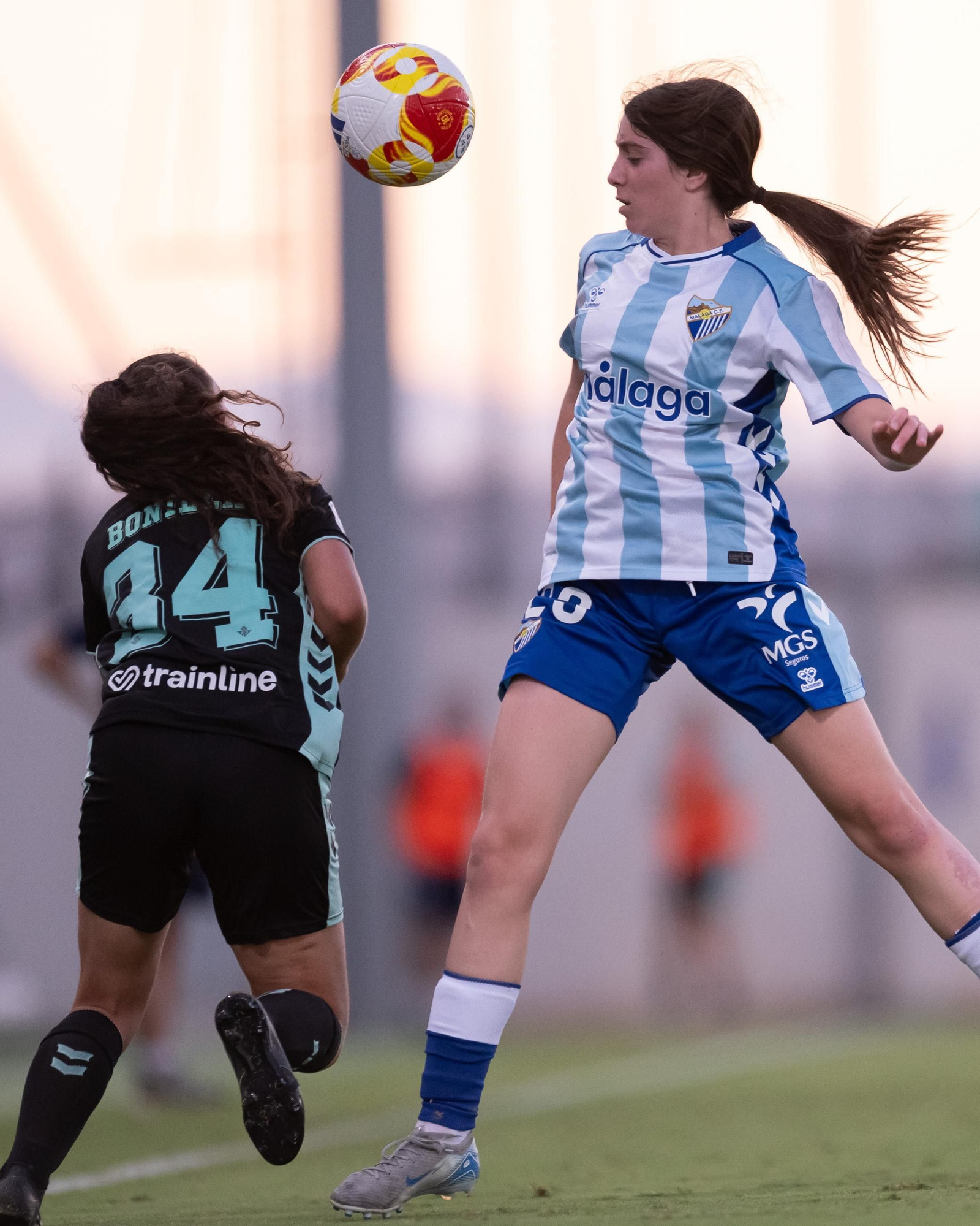 El Málaga CF tumba al Betis en la Copa de la Reina (2-0)