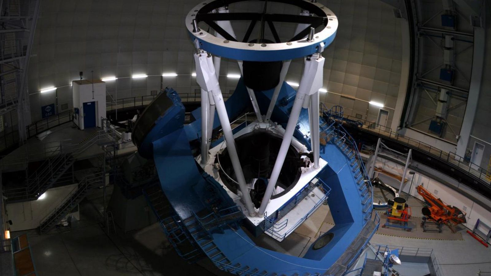 Telescopio de 3,5 metros del Observatorio del Calar Alto, en el que se instalará TARSIS.