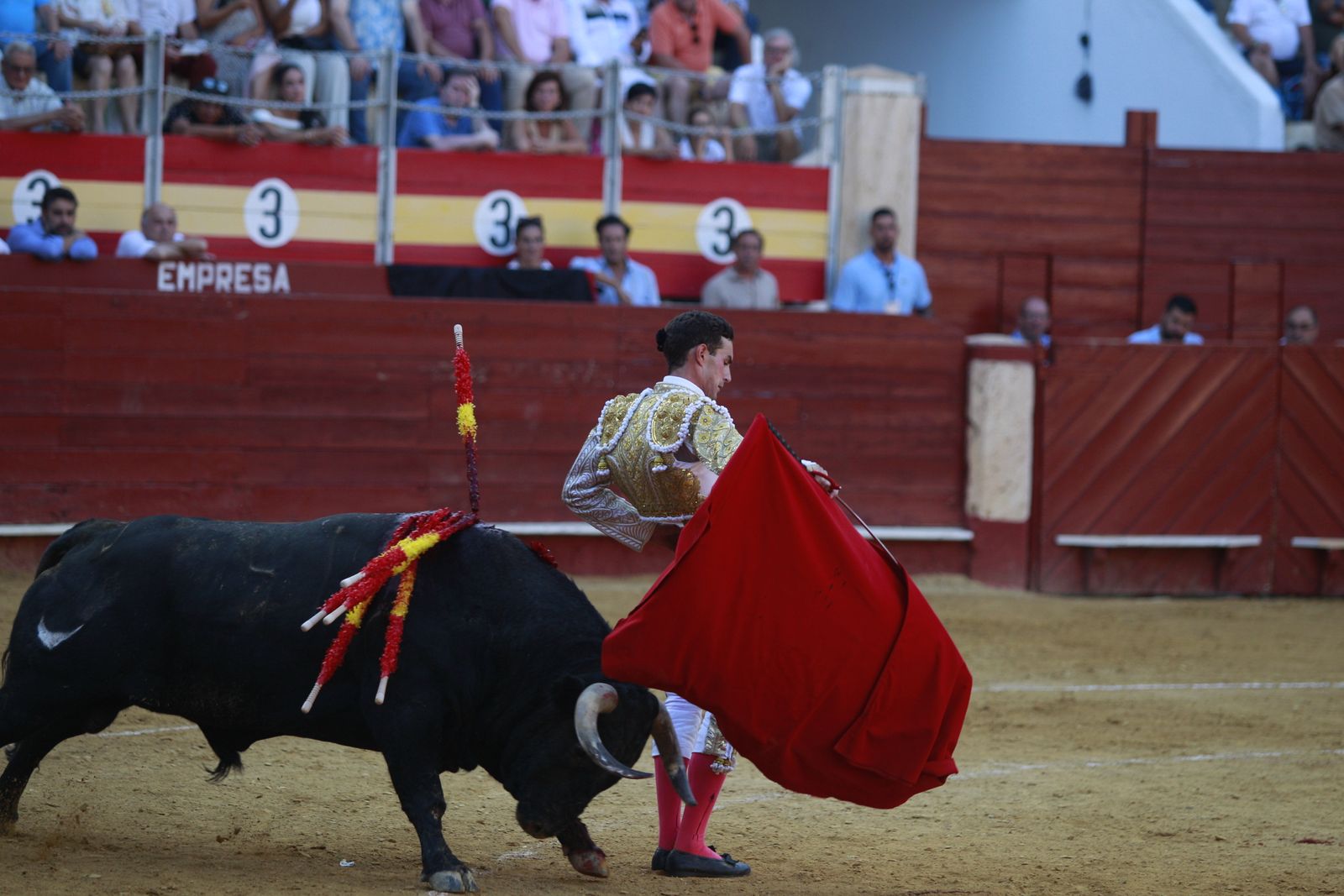 Imágenes de la corrida de toros del jueves en la Feria de Almería 2024