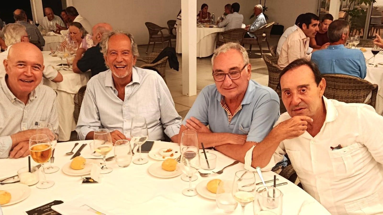 Juan Manuel Quirell, Francisco Granero, Lorenzo Cuenca y Juan Expósito durante la cena tras finalizar el espectáculo.