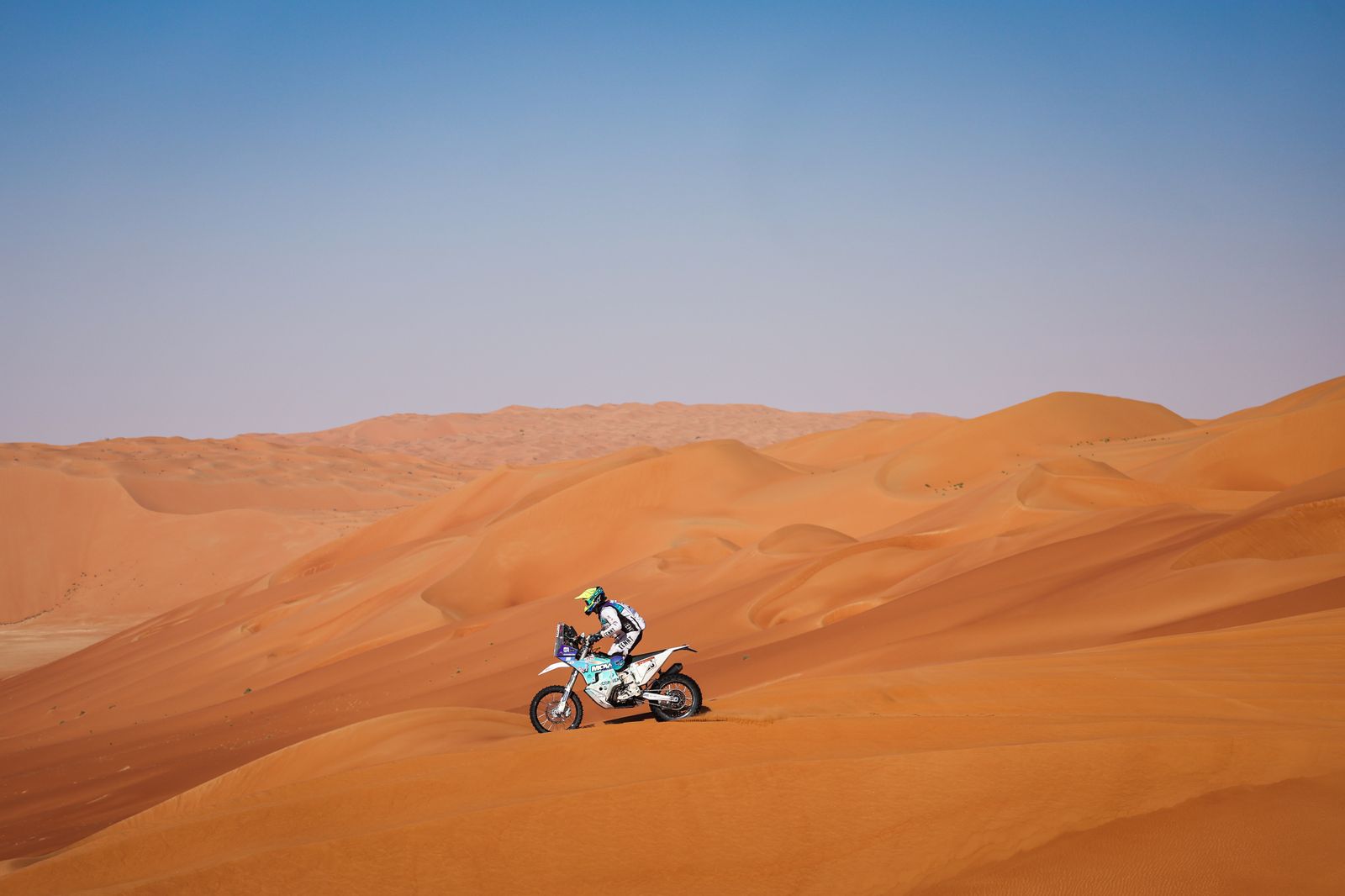 Las espectaculares imágenes del Dakar por las dunas