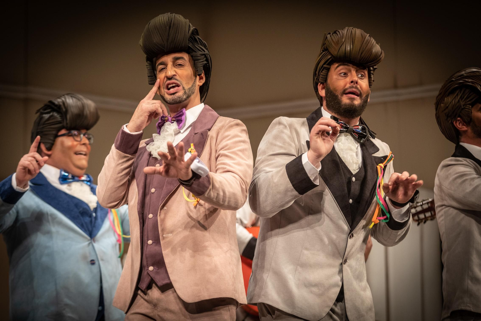 Comparsa 'Paqui, baja aunque sea en pijama'