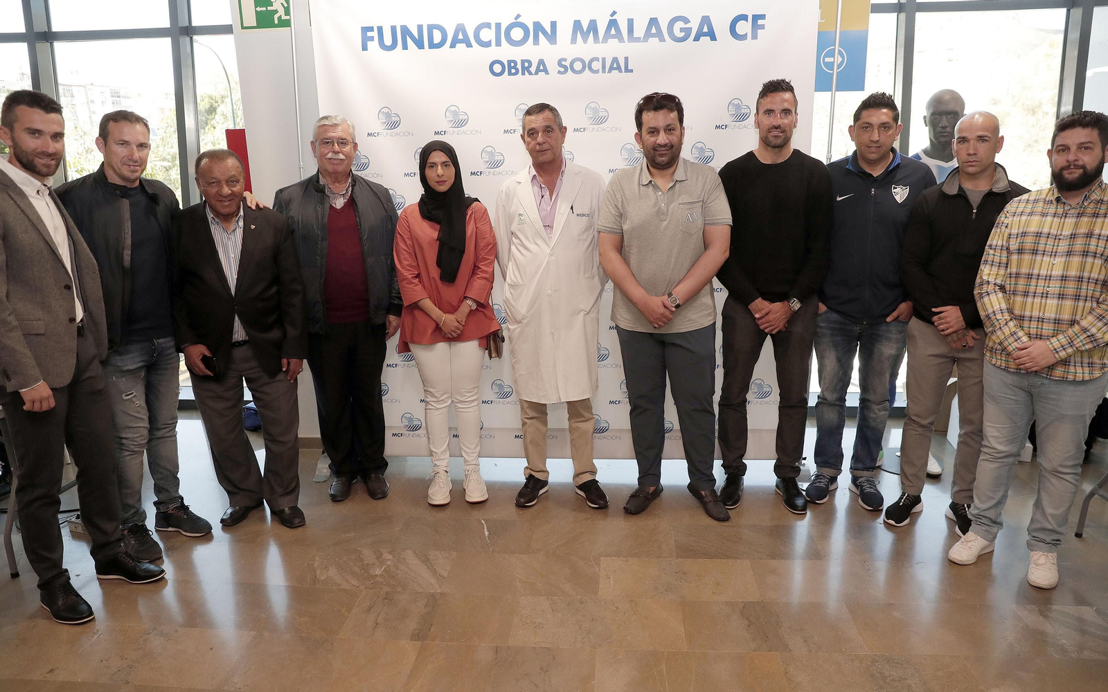 En fotos: los malaguistas acuden a La Rosaleda para donar sangre y médula