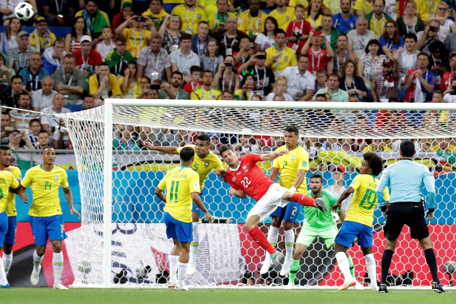 Las imágenes del Brasil-Suiza