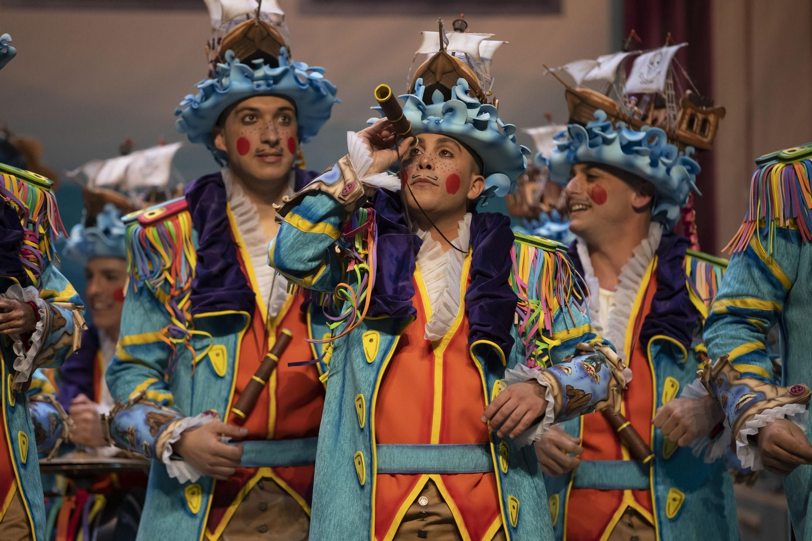 Imágenes de la actuación de la comparsa de Huelva 'La habitación de los sueños' en el Carnaval Colombino