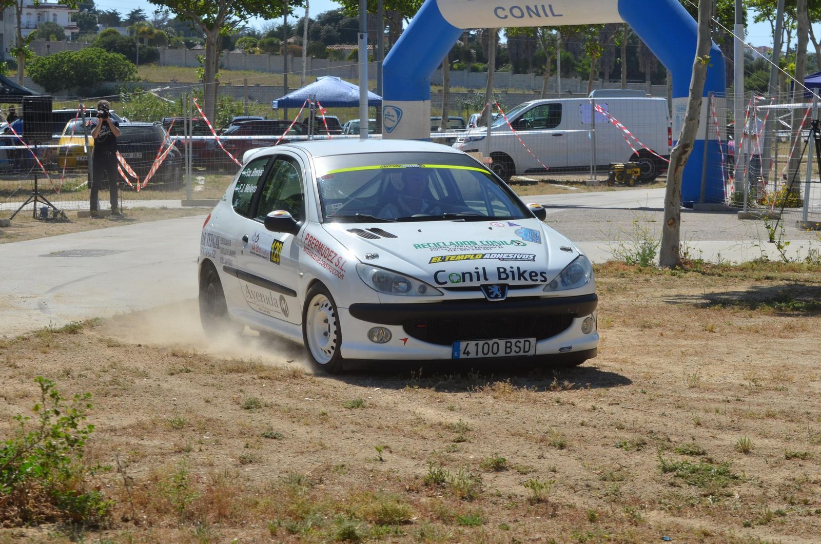 Una edición anterior del Slalom de Conil.