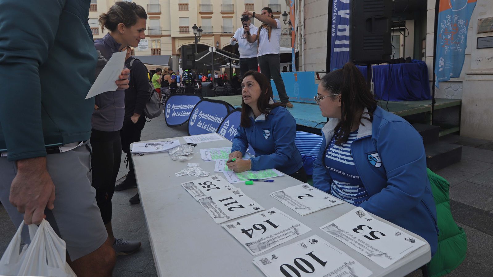 Fotos de la IX Carrera Popular de la Inmaculada en La Línea