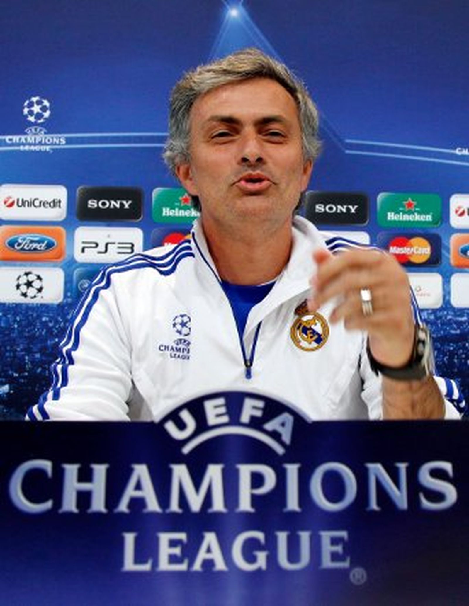 Mourinho: "Guardiola es el único que se queja de decisiones correctas"