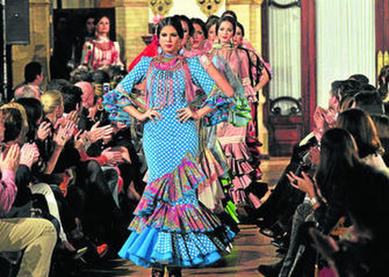 Un momento de la pasarela del año pasado, celebrada también en el hotel Alfonso XIII.