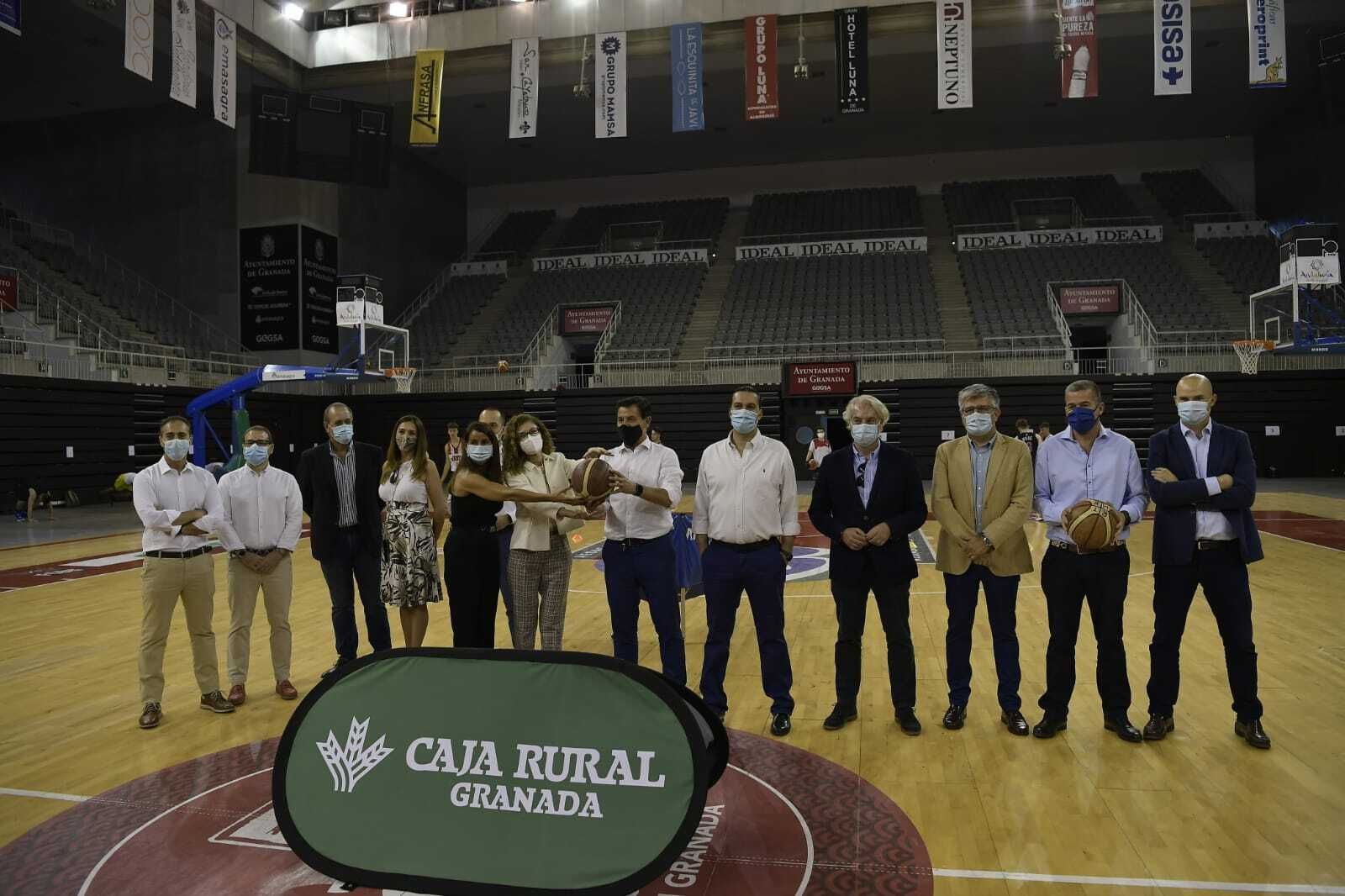 El acto contó con la presencia de muchas autoridades.