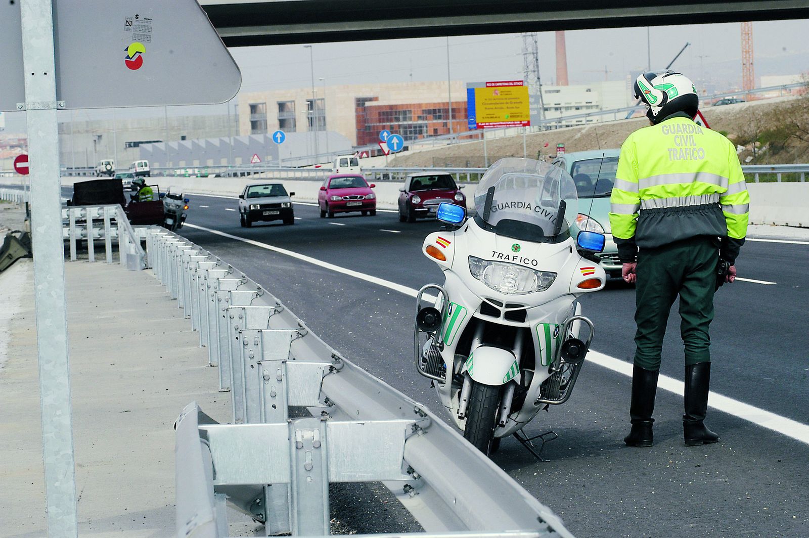 Imagen de archivo de un control de la Guardia Civil en la Circunvalación.