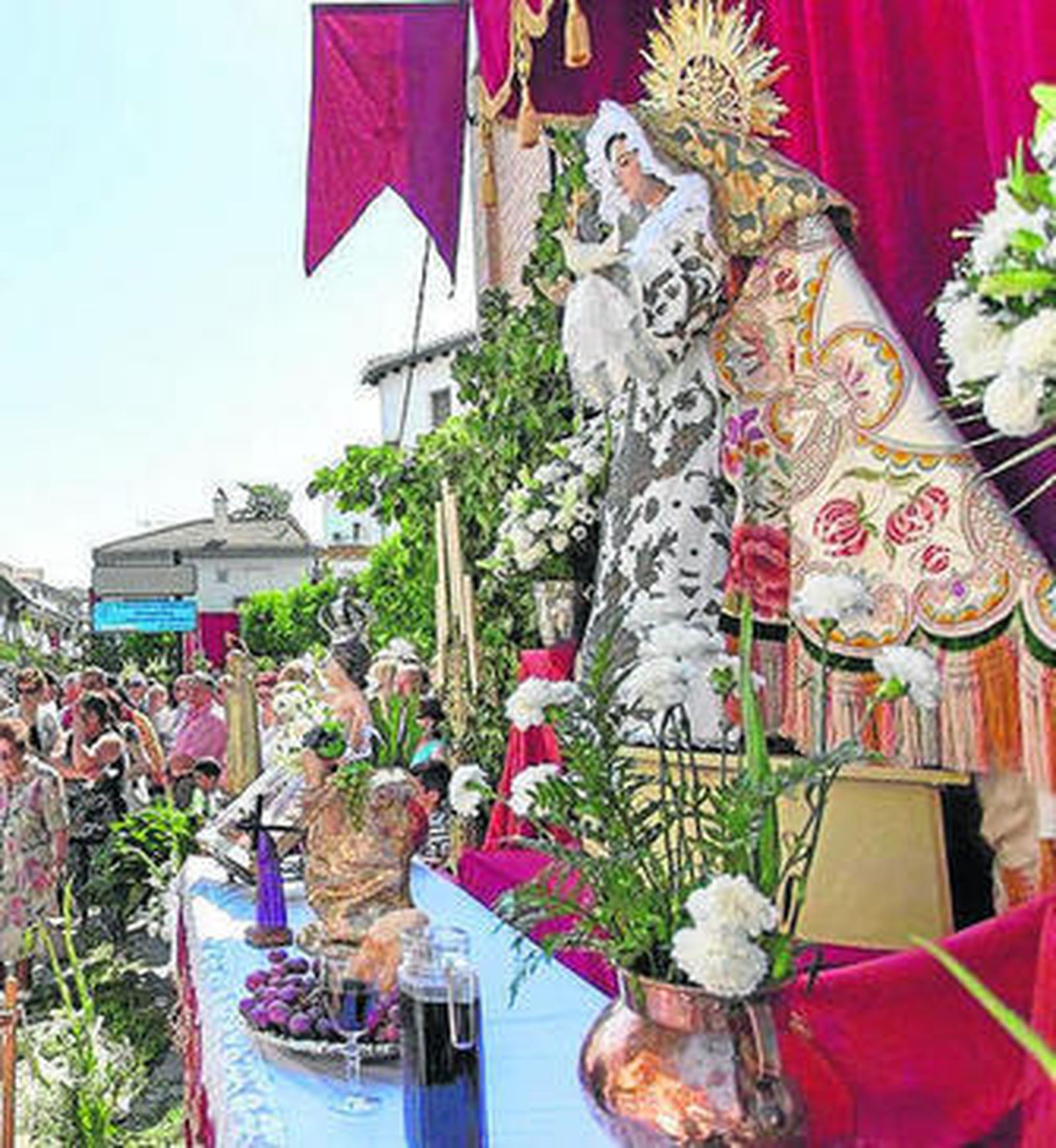El Corpus santaferino es el segundo en importancia tras el de la capital.