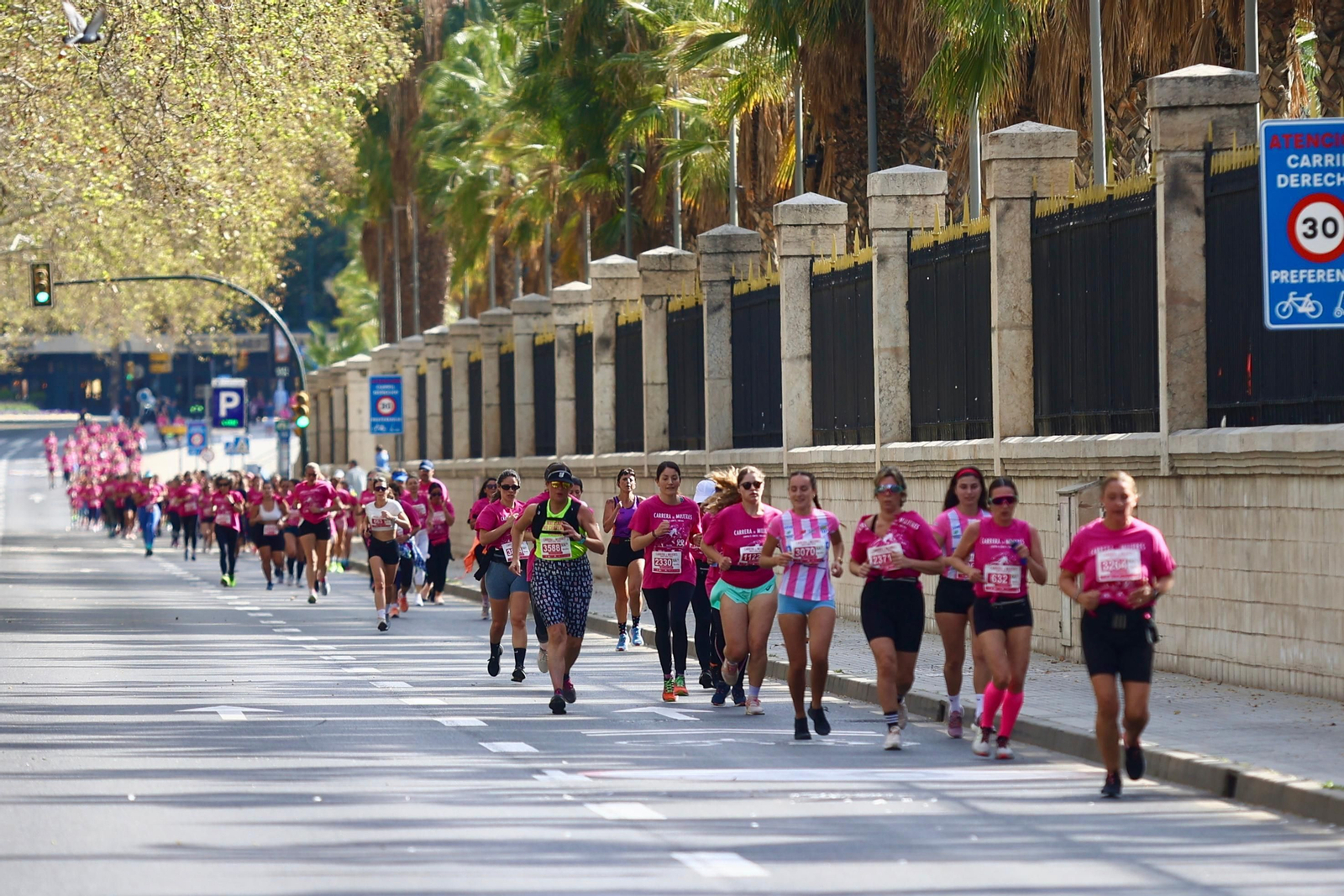 La Carrera “Mujeres Contra el Cáncer”, en fotos