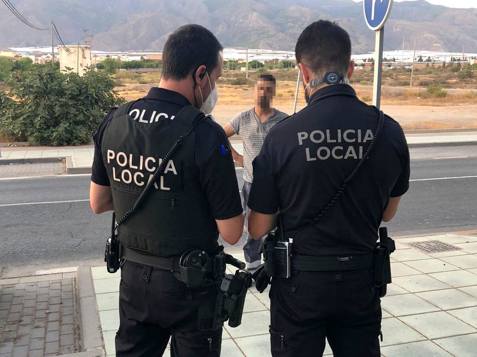 En la búsqueda participan efectivos de la Policía Local de El Ejido.
