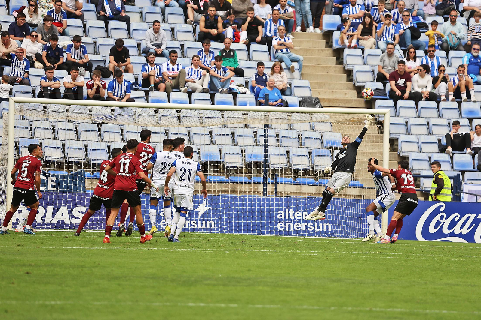 Imágenes del encuentro entre el Recreativo de Huelva y la AD Mérida