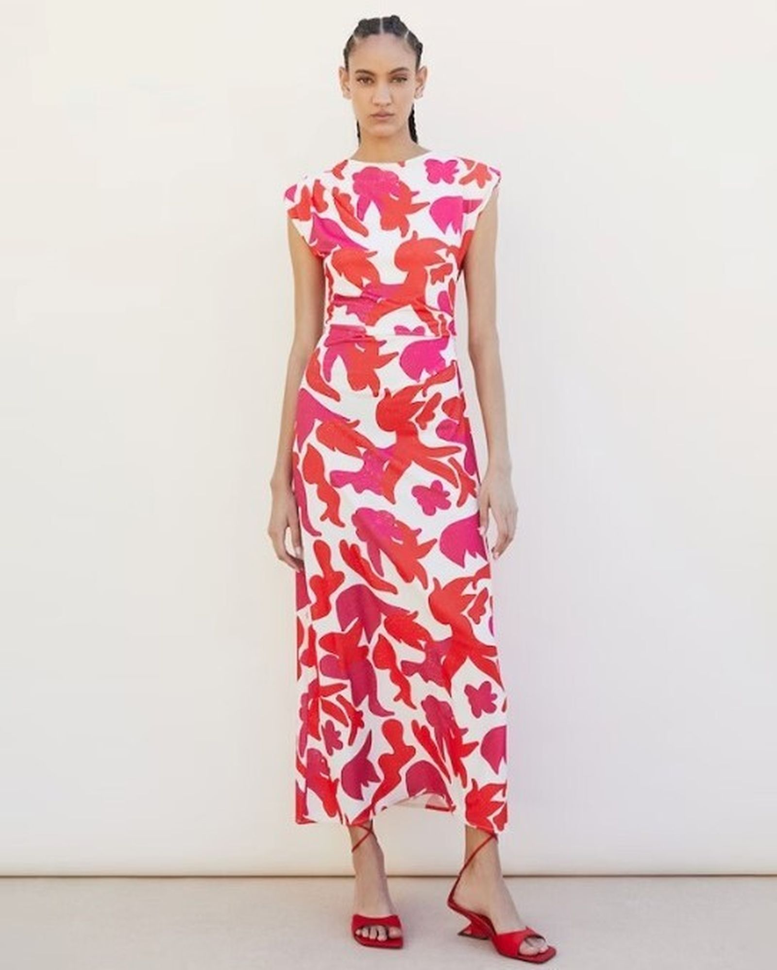 Diez vestidos para ser la invitada ideal por menos de 100 euros