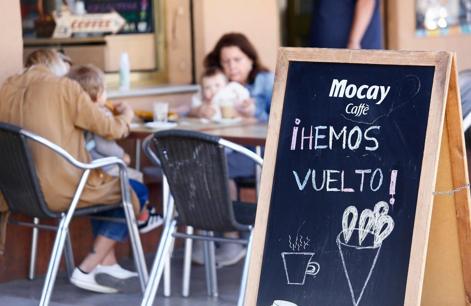 Desescalada en Málaga: Vuelven las terrazas a Rincón de la Victoria