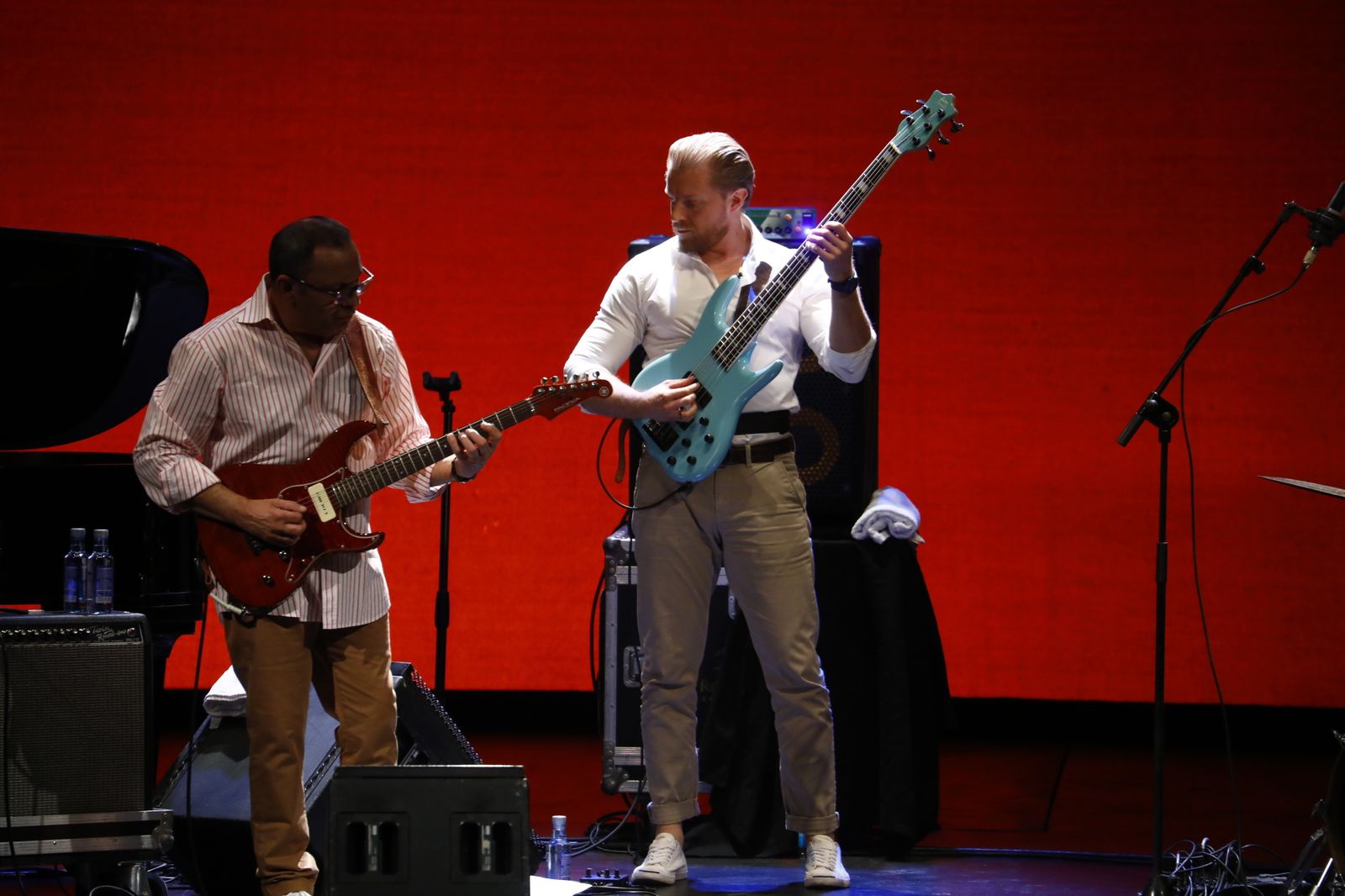 El jazz de Lagrène y Faraò, y el tributo a Manolo Sanlúcar en el Festival de la Guitarra de Córdoba, en imágenes