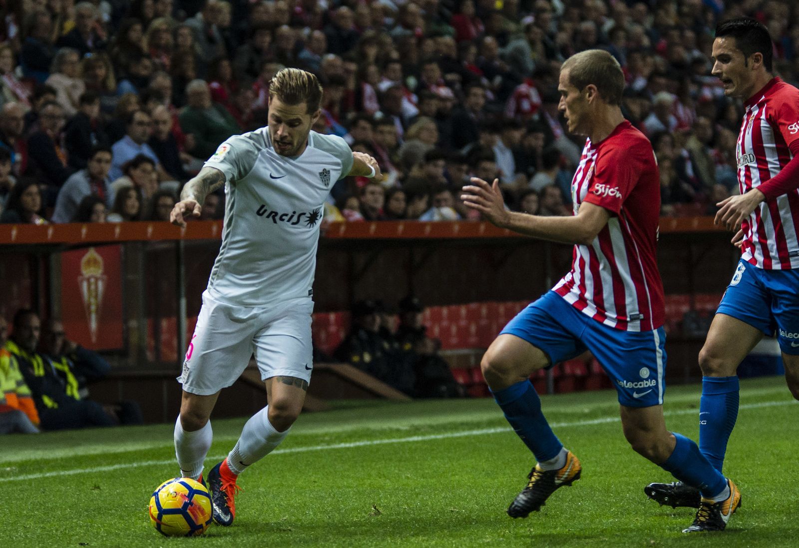Las imágenes del Sporting-Almería