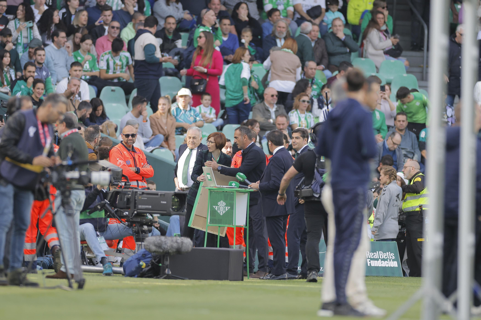 Búscate en las fotos del Betis-Real Madrid