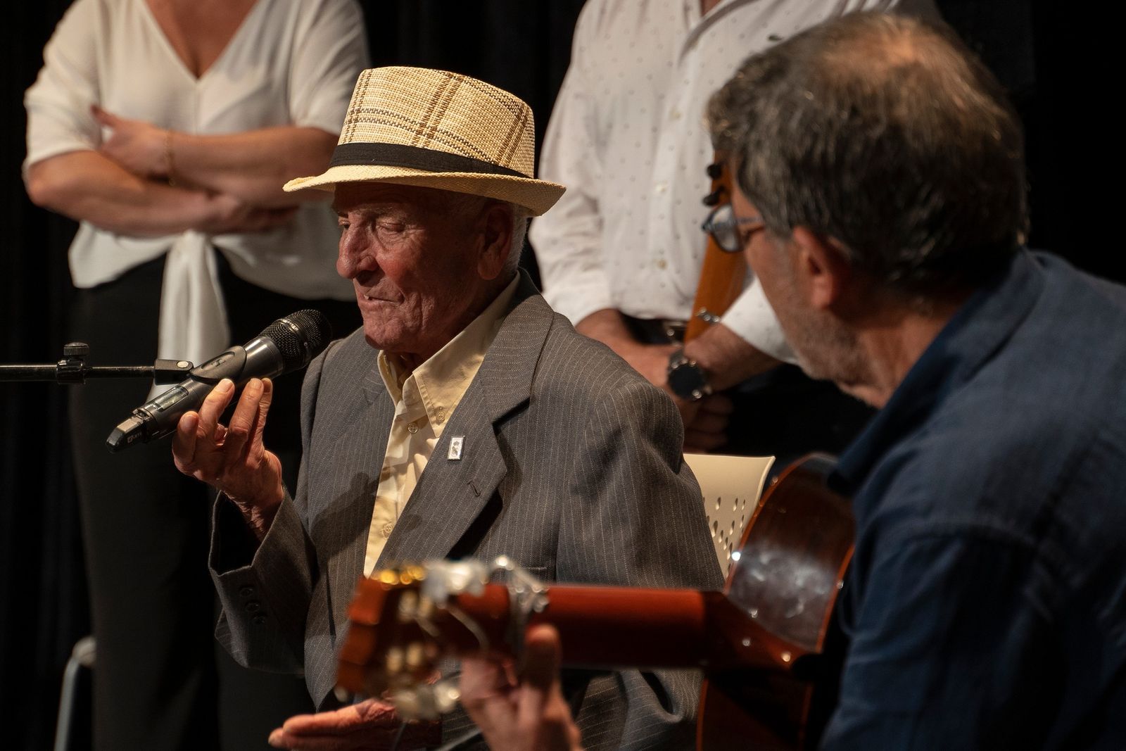Farina, al cante tras recibir el homenaje de La Isla en el pasado mes de mayo.