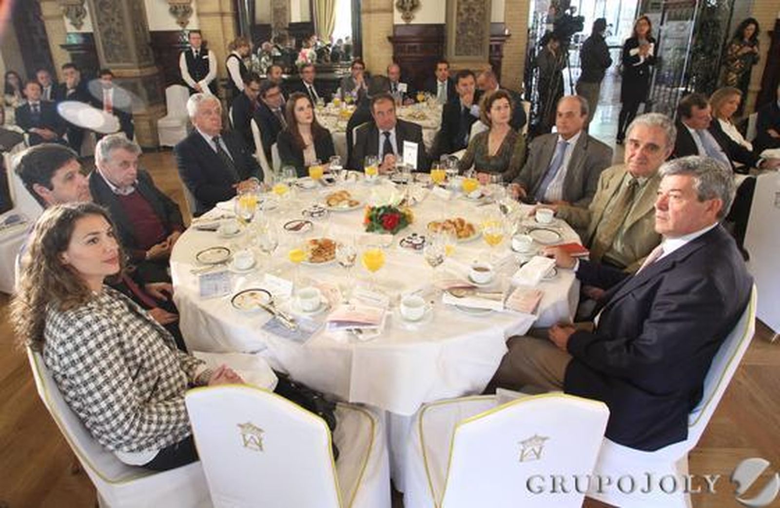 Tania Muñoz, Leopoldo Parias, Jerónimo Páez, Francisco Herrero, María Aguilera, Tomás Valiente, María Dolores Atienza, Antonio Ponce, Rafael Valencia y Agustín González.  / Belén Vargas / Juan Carlos Vázquez