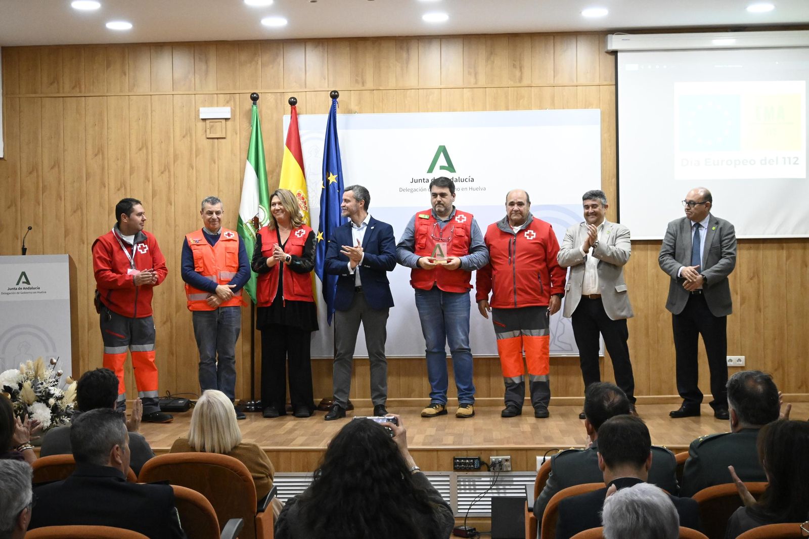 Imágenes del reconocimiento a las entidades que participaron en la emergencia de Cueva de la Mora