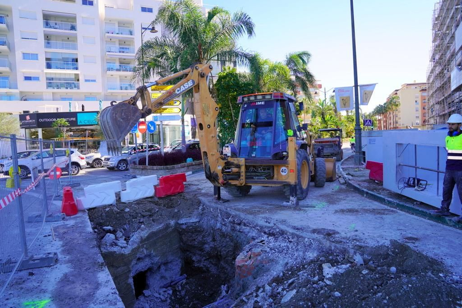 Los trabajos de instalación del nuevo colector.