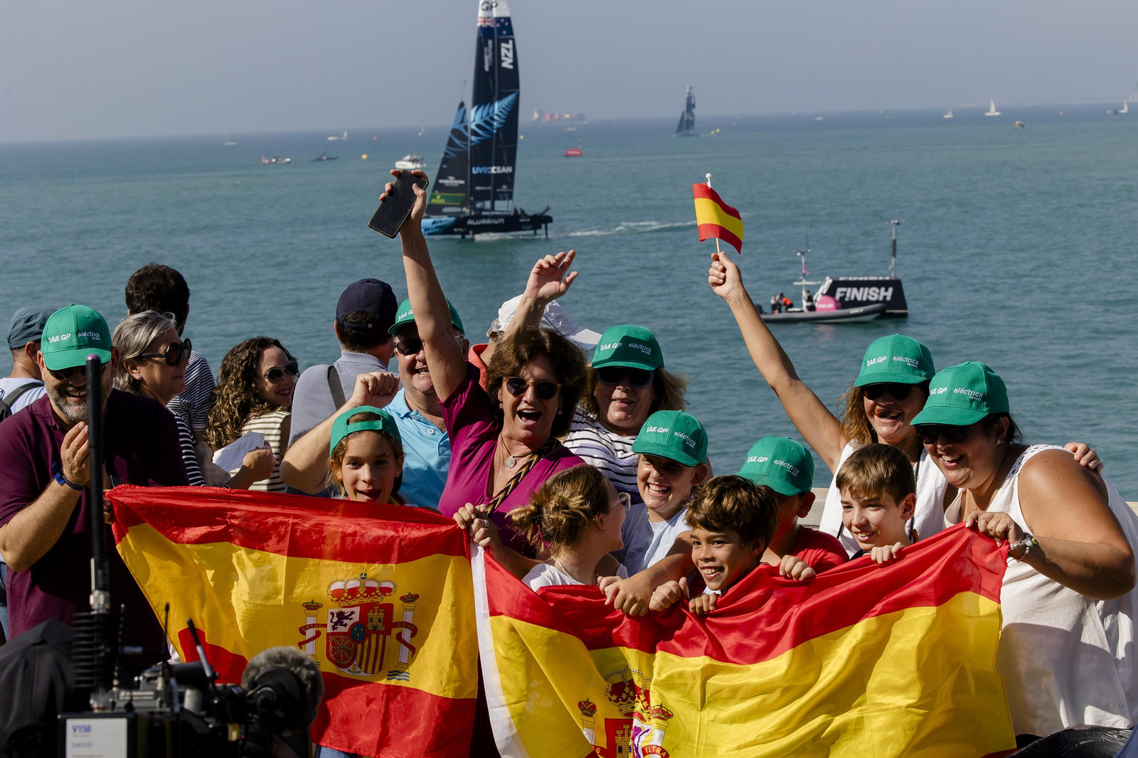 SAILGP LLENA LAS CALLES DE CÁDIZ DE VISITANTES