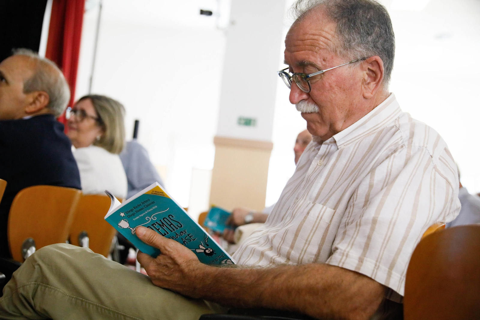 Imágenes de la entrega de los Escudos de Oro del IEA y la celebración de su Plenario