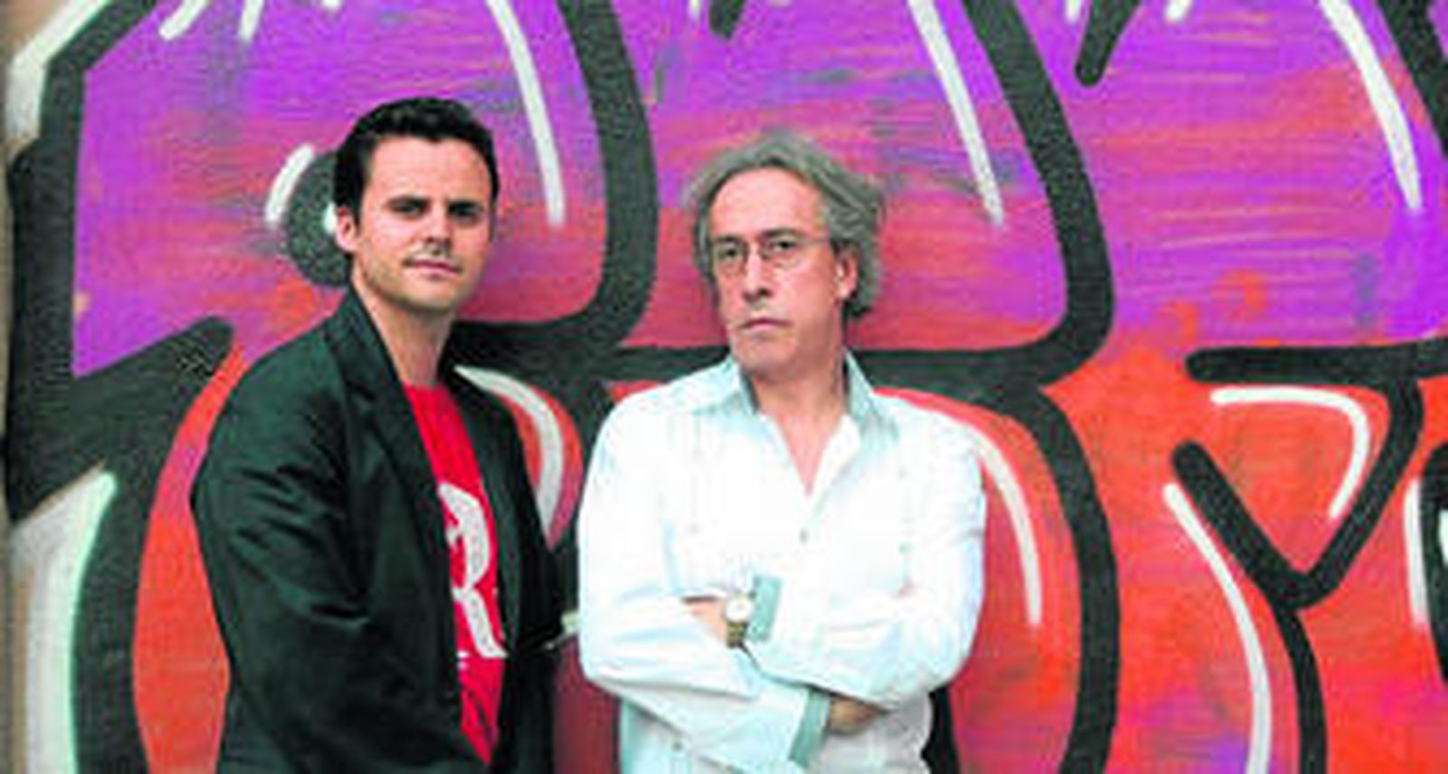 Paco Espínola y Juan Pinilla son los conductores, guionistas y productores del nuevo programa.