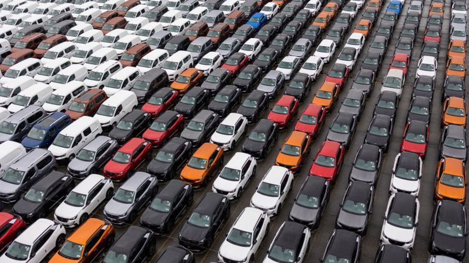 Stellantis pretende validar la utilización de combustibles sintéticos en sus coches con motores de combustión ya producidos.