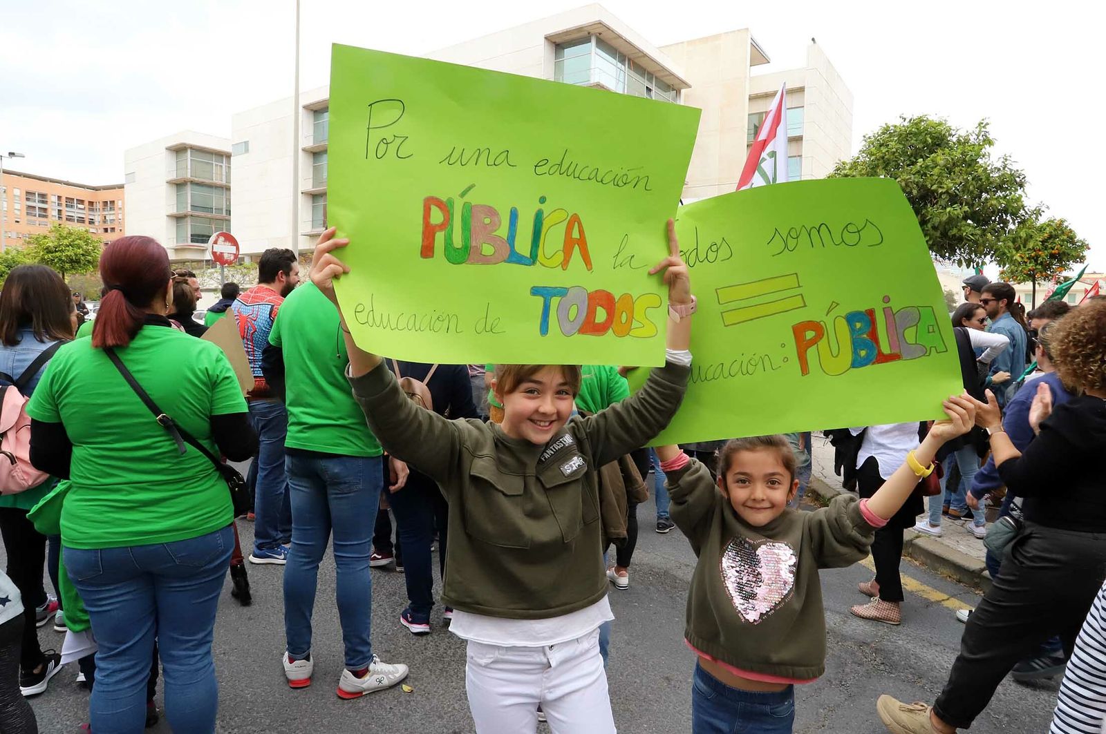 Imágenes de la manifestación en defensa de la educación pública