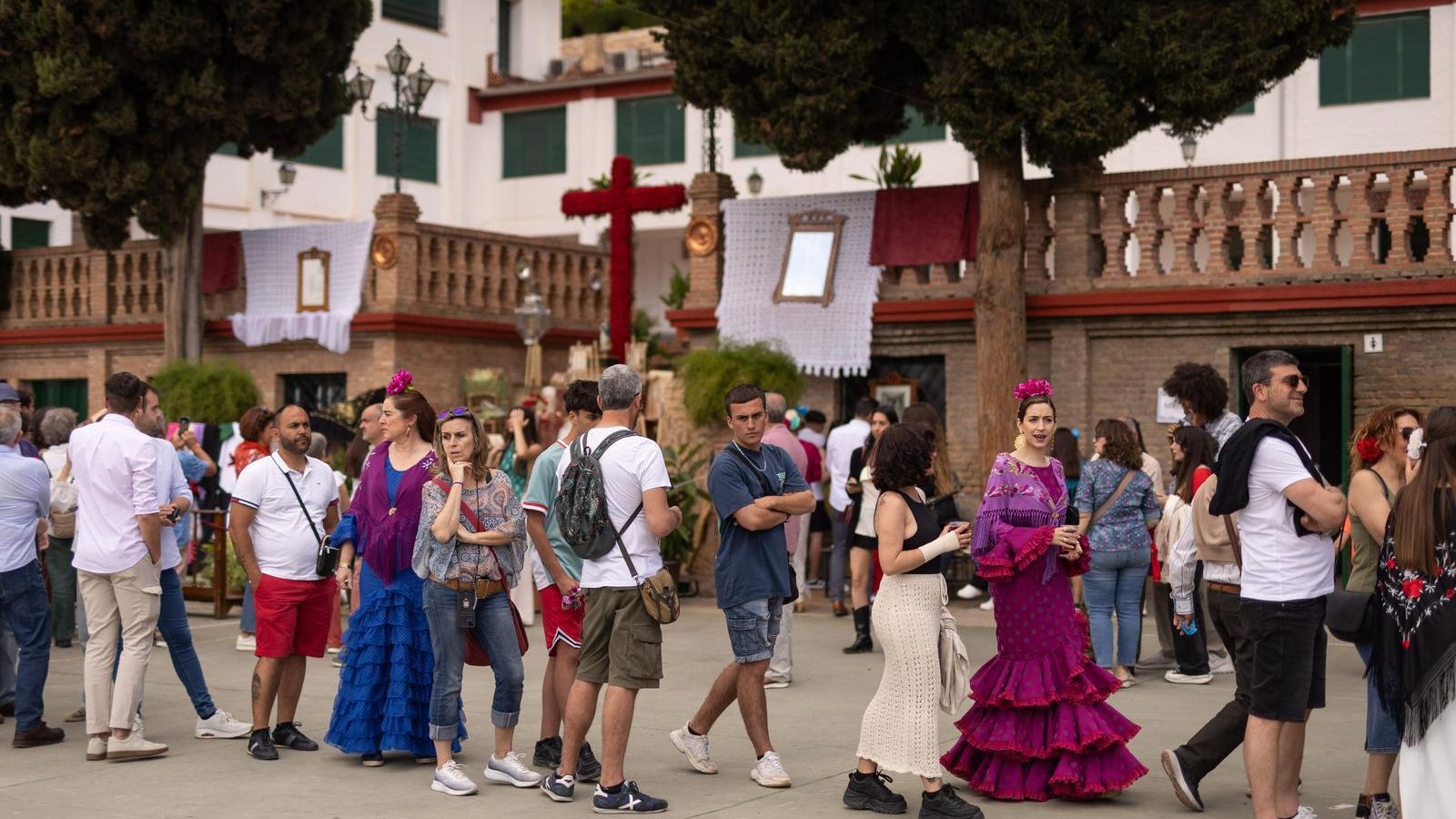 Encuéntrate en la mejores fotos del Día de la Cruz de Granada