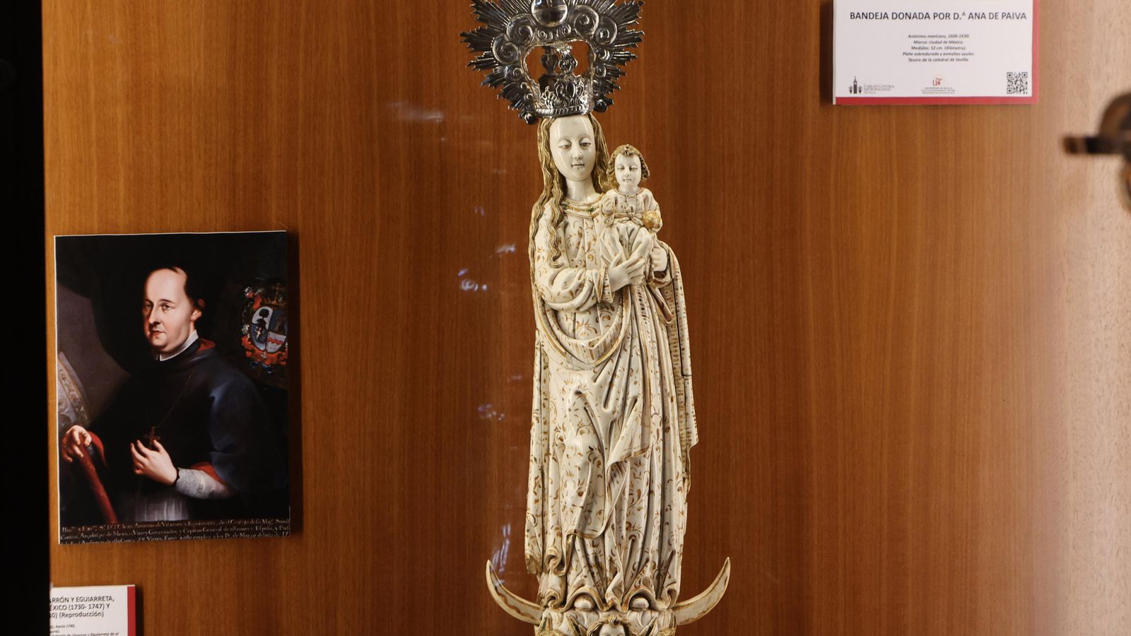 Exposición plata y otras dádivas indianas en la Catedral de Sevilla.