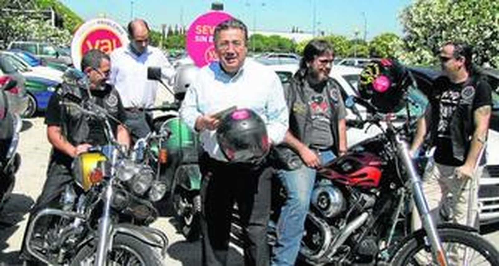 Zoido prepara un censo de baches para exigir reparaciones urgentes