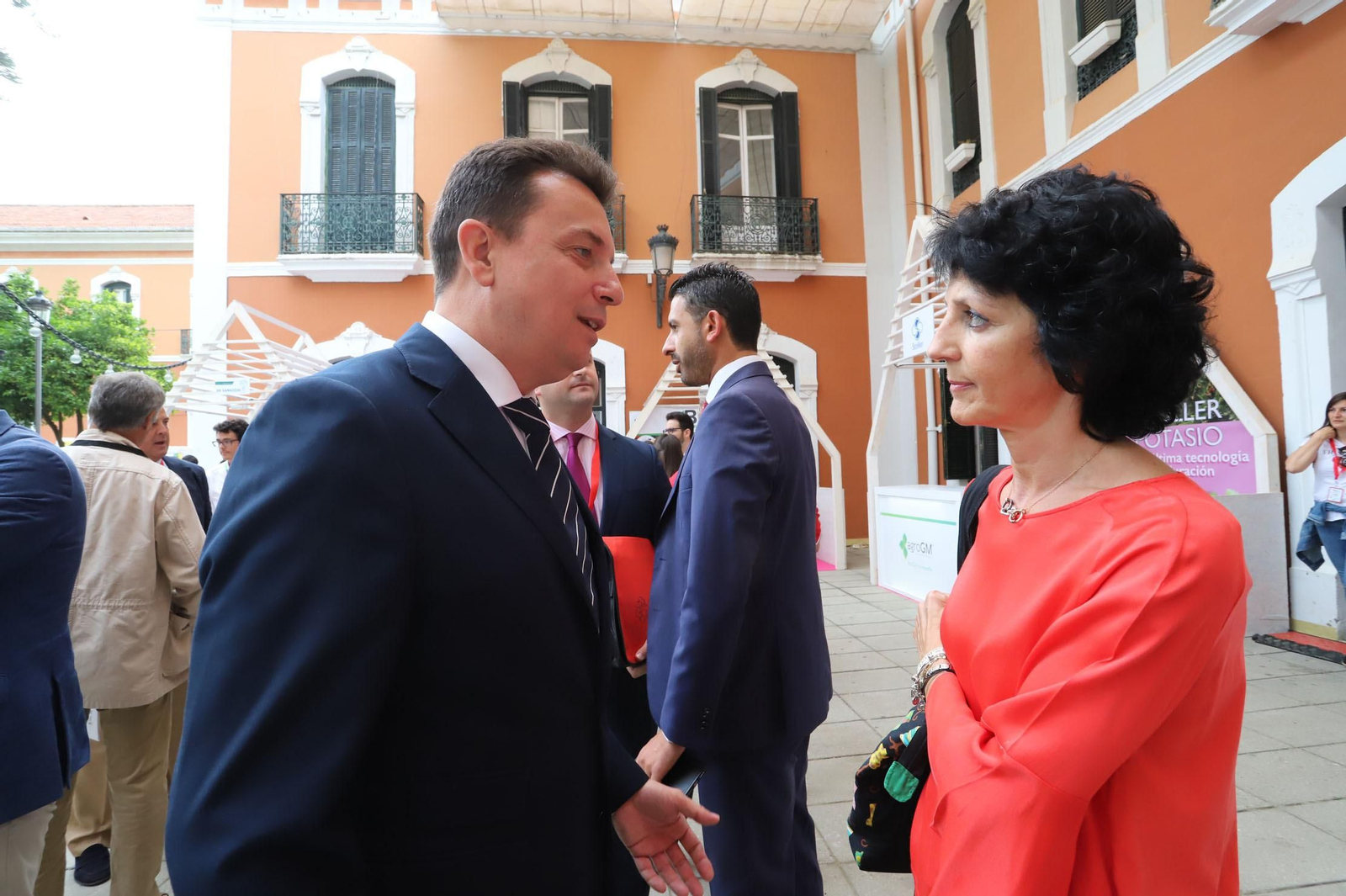 Imágenes de la inauguración del V Congreso de Frutos rojos