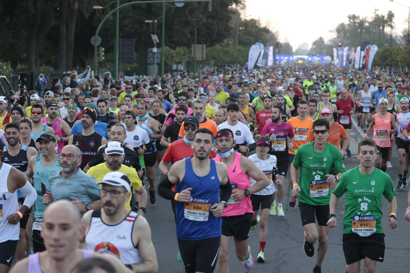 Las imágenes de la Maratón de Sevilla 2022 (4)